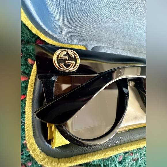 Gucci Cat Eye Sunglasses Black Gold Logo 52mm NWT Rare Colorway main image 16
